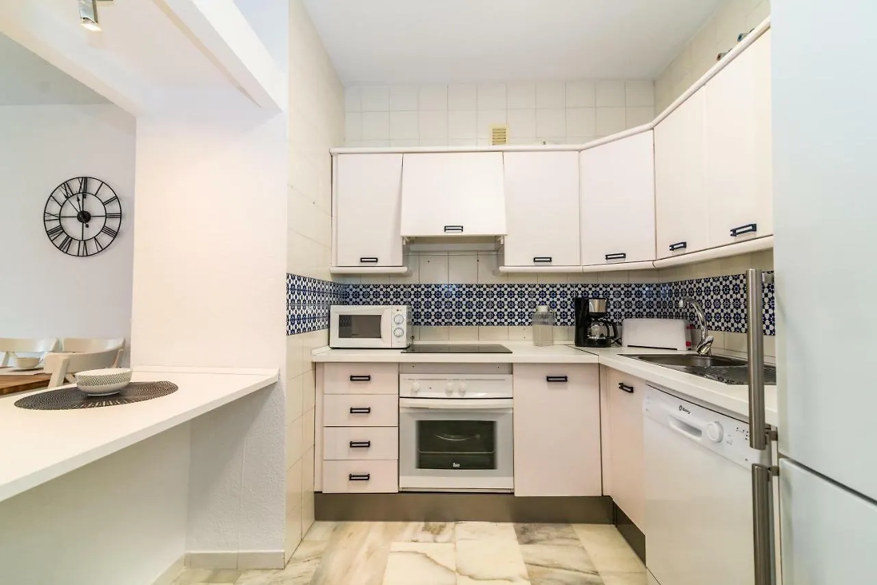 Well-Located 3Bdr Apartment In Fuengirola