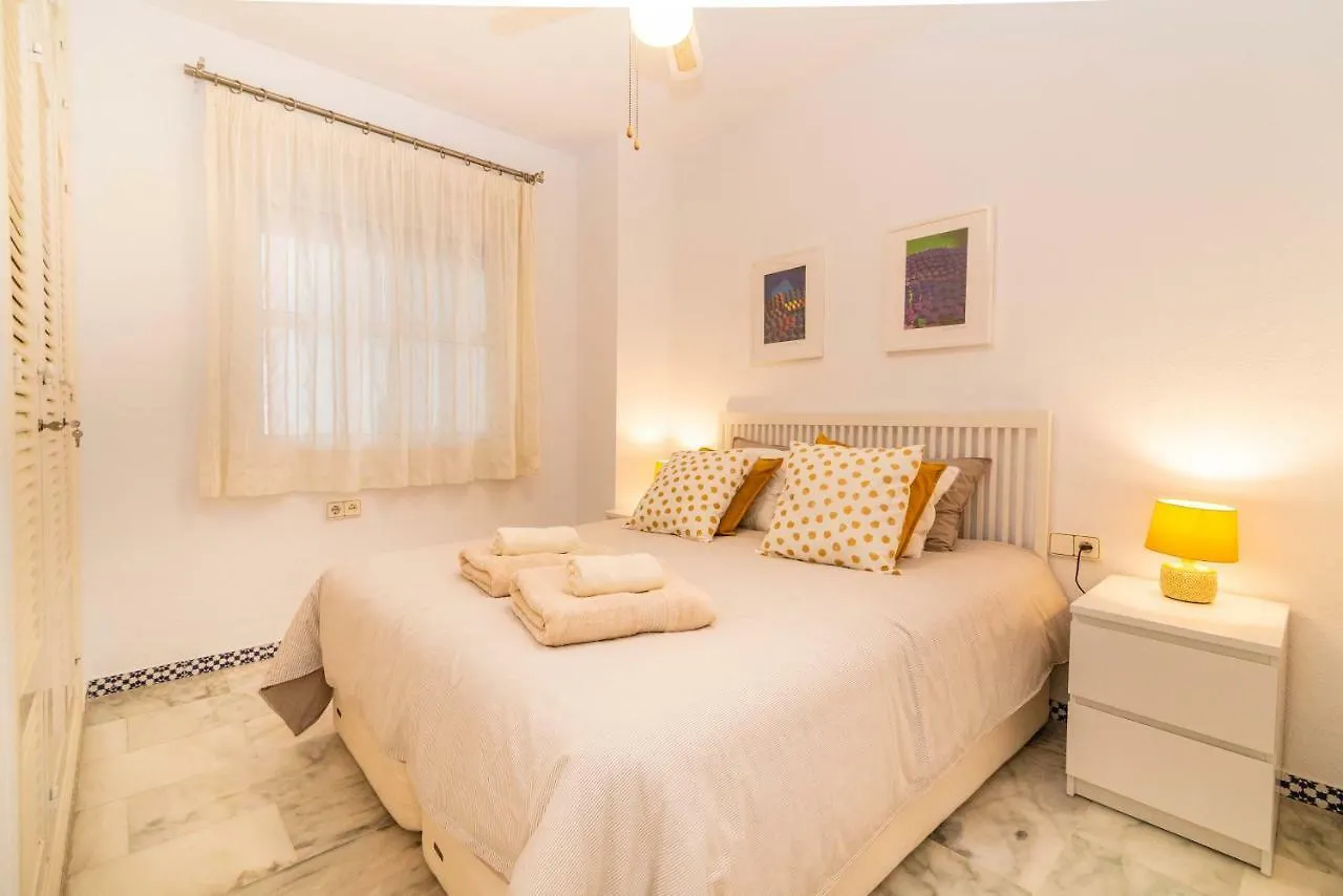 Well-Located 3Bdr Apartment In Fuengirola