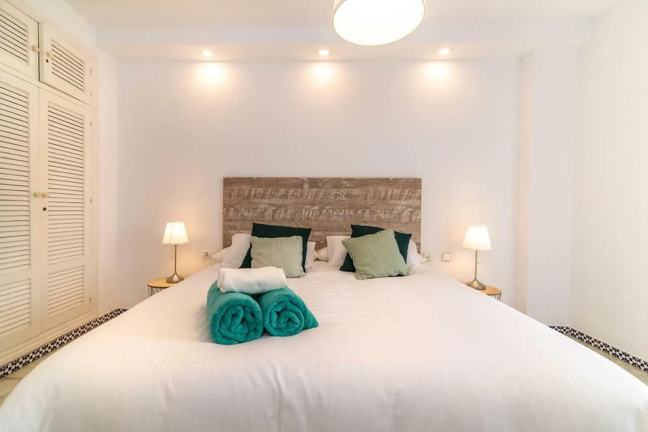 Well-Located 3Bdr Apartment In Fuengirola 0*,