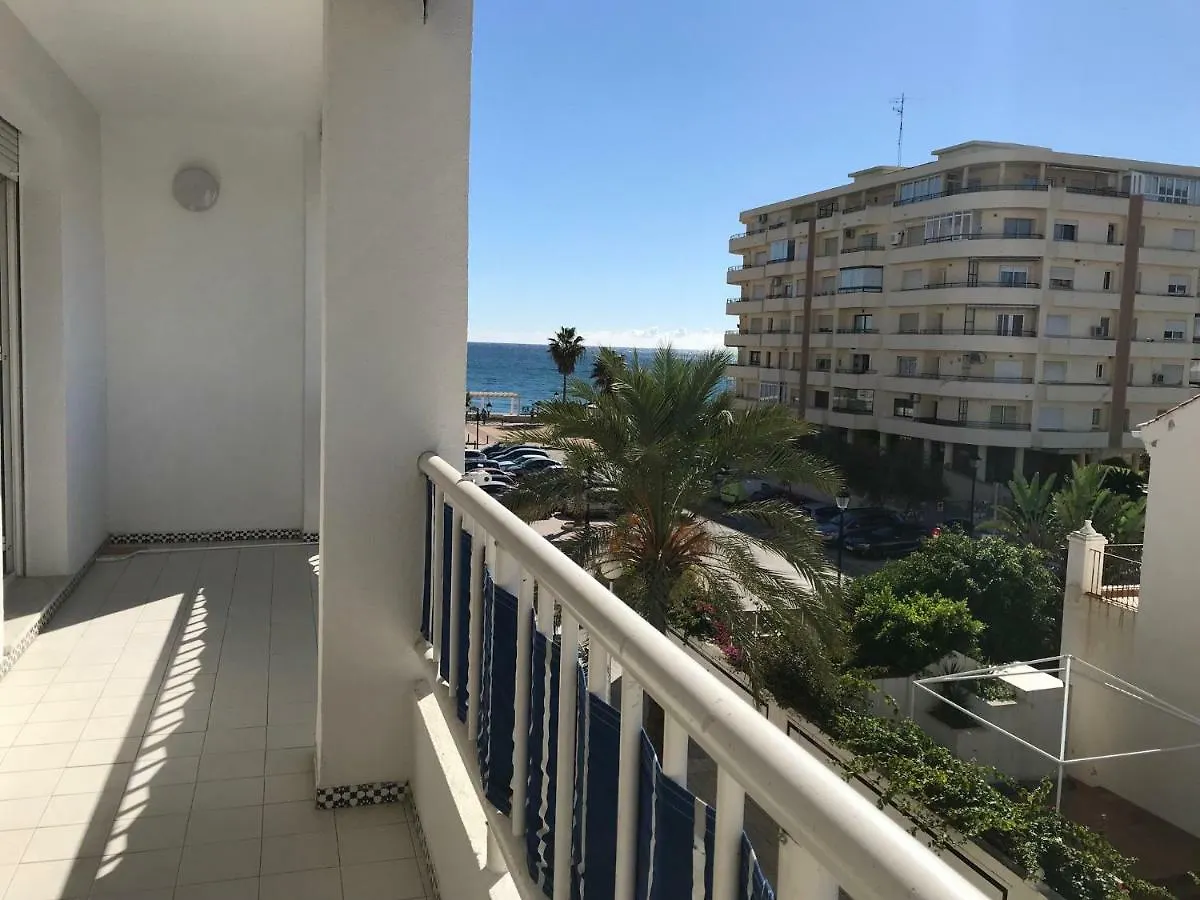 Well-Located 3Bdr Apartment In Fuengirola