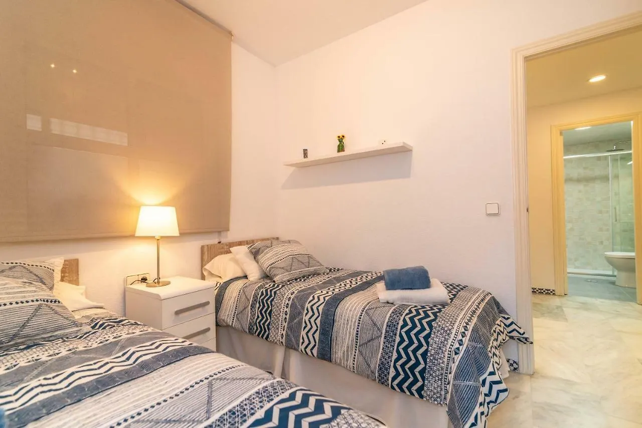 Well-Located 3Bdr Apartment In Fuengirola Spain
