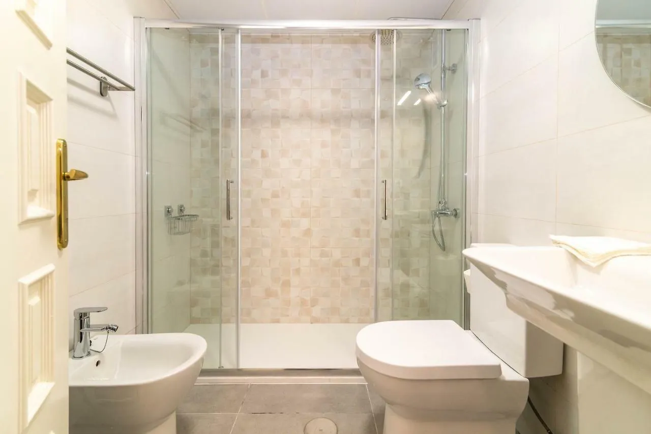 Well-Located 3Bdr Apartment In Fuengirola 0*,